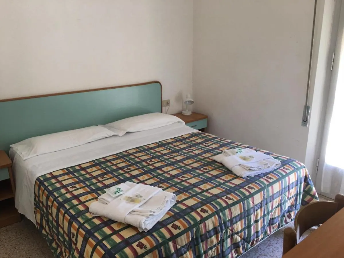 Hotel Luna Rossa Rimini Italy